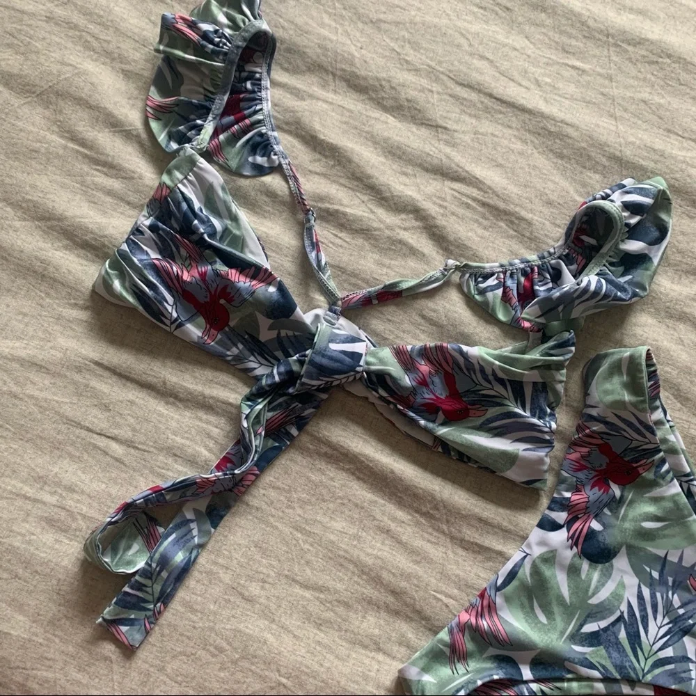 Tropical Print Ruffle Bikini - Picture 3 of 7